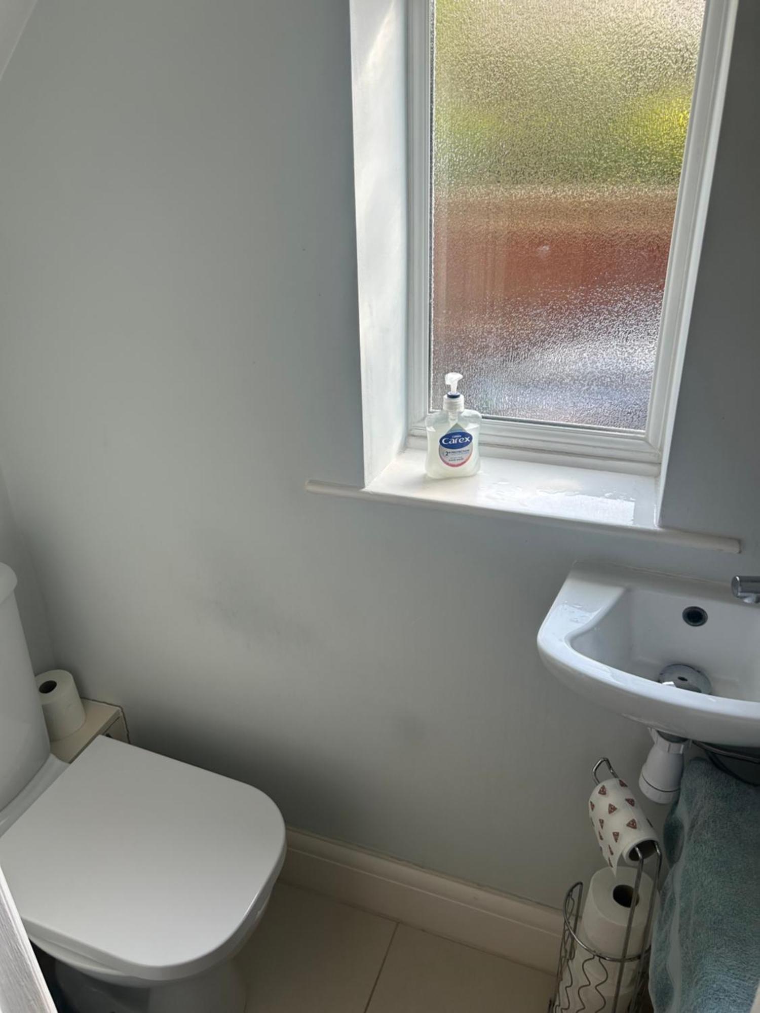 Lovely, Large Double Bedroom With Park View In Home Hazel Grove Eksteriør bilde