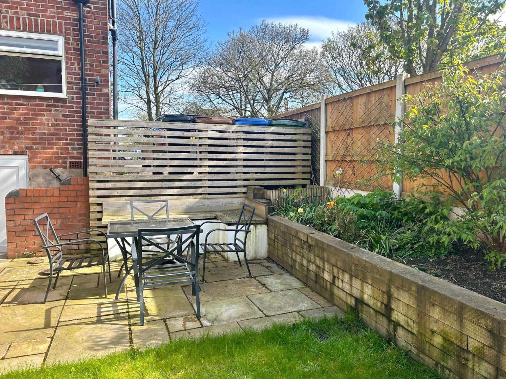 Lovely, Large Double Bedroom With Park View In Home Hazel Grove Eksteriør bilde